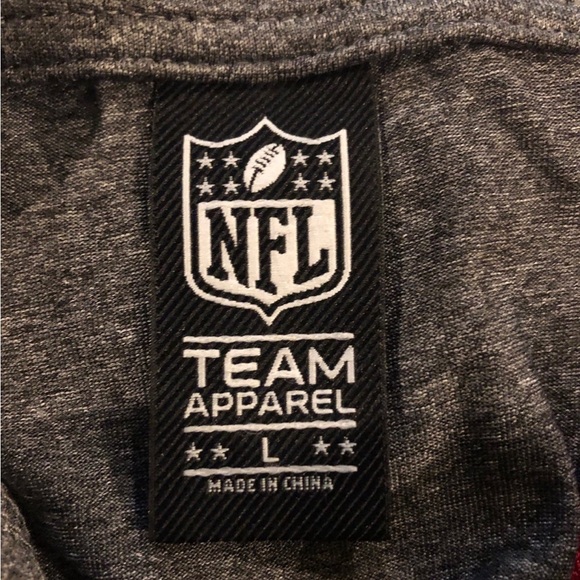 Tampa Bay Buccaneers Bucs NFL L LARGE L/S 1/4 Zip Pullover Performance Shirt NWT - Picture 4 of 6